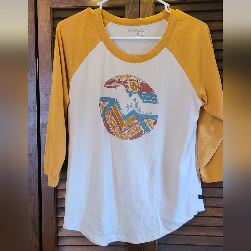 Women's baseball tee with cool mountain